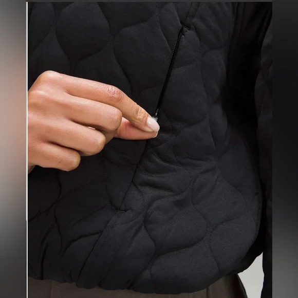 Lululemon Quilted Bomber Cropped Black Jacket Size 10 - Picture 5 of 14